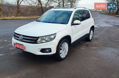 Позашляховик / Кросовер Volkswagen Tiguan 2016 в Дубні