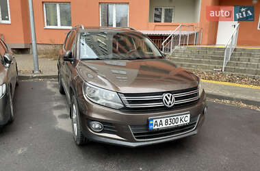 Позашляховик / Кросовер Volkswagen Tiguan 2012 в Києві