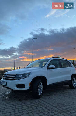 Позашляховик / Кросовер Volkswagen Tiguan 2016 в Львові