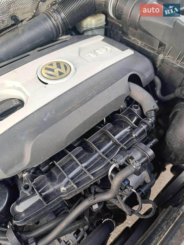 Внедорожник / Кроссовер Volkswagen Tiguan 2015 в Львове