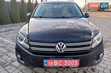 Позашляховик / Кросовер Volkswagen Tiguan 2015 в Кам'янець-Подільському