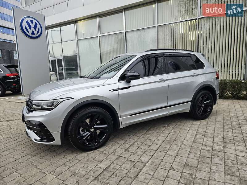 Позашляховик / Кросовер Volkswagen Tiguan 2022 в Києві