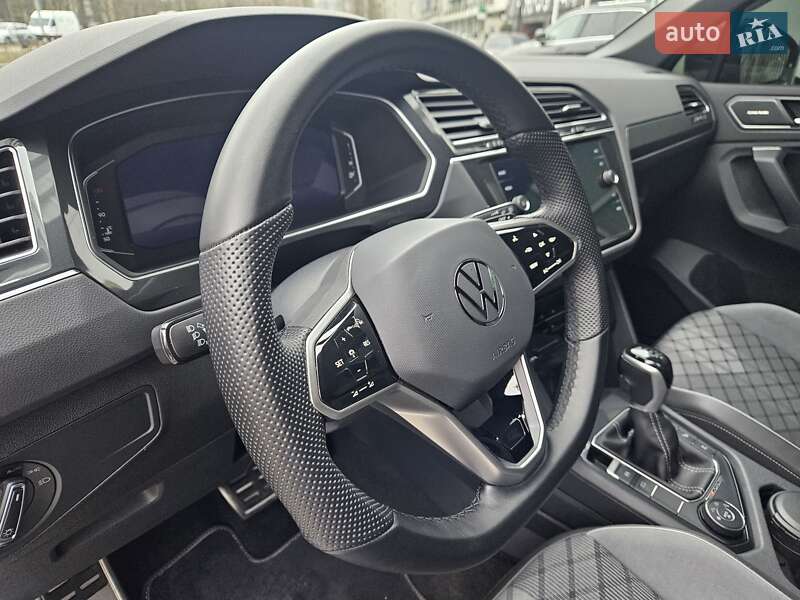 Позашляховик / Кросовер Volkswagen Tiguan 2022 в Києві