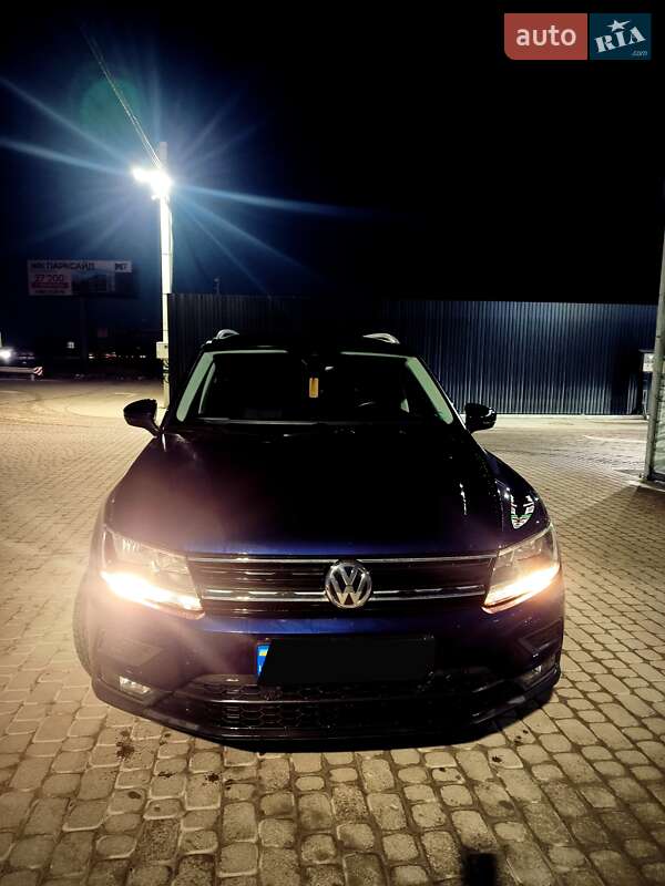 Внедорожник / Кроссовер Volkswagen Tiguan 2019 в Львове