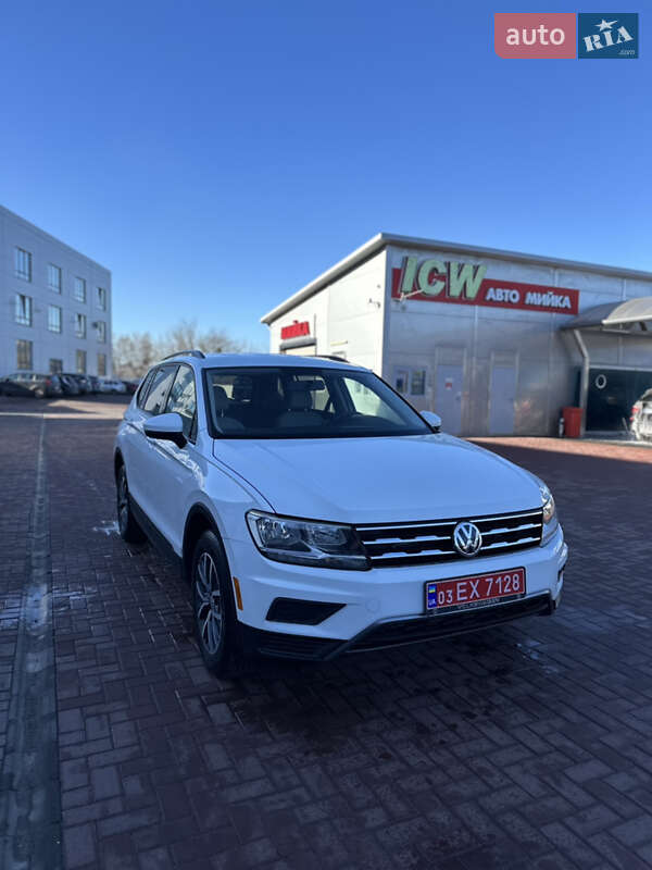 Внедорожник / Кроссовер Volkswagen Tiguan 2021 в Ровно