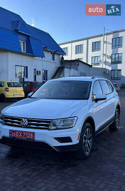 Внедорожник / Кроссовер Volkswagen Tiguan 2021 в Ровно