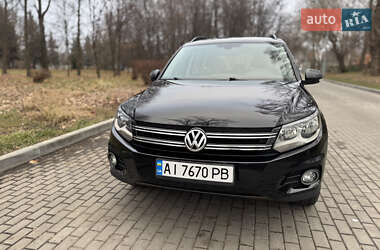 Позашляховик / Кросовер Volkswagen Tiguan 2016 в Києві