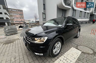 Позашляховик / Кросовер Volkswagen Tiguan 2019 в Львові