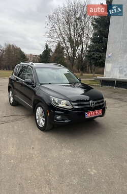 Позашляховик / Кросовер Volkswagen Tiguan 2014 в Рівному