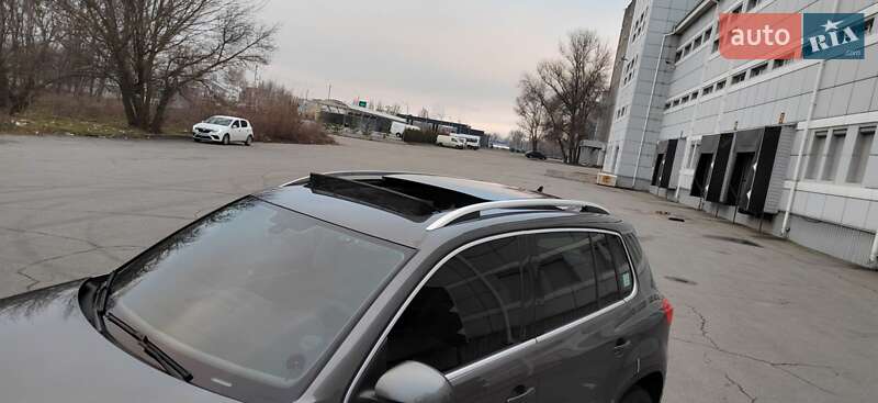 Внедорожник / Кроссовер Volkswagen Tiguan 2014 в Днепре