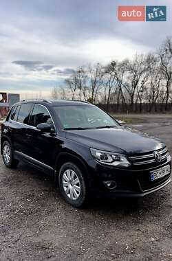 Внедорожник / Кроссовер Volkswagen Tiguan 2011 в Львове