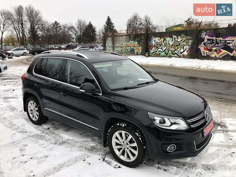 Внедорожник / Кроссовер Volkswagen Tiguan 2013 в Луцке