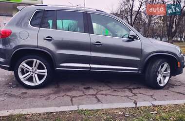 Позашляховик / Кросовер Volkswagen Tiguan 2016 в Луцьку