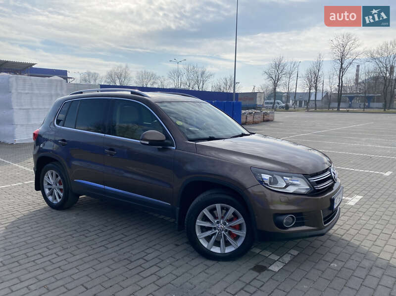 Внедорожник / Кроссовер Volkswagen Tiguan 2011 в Коломые