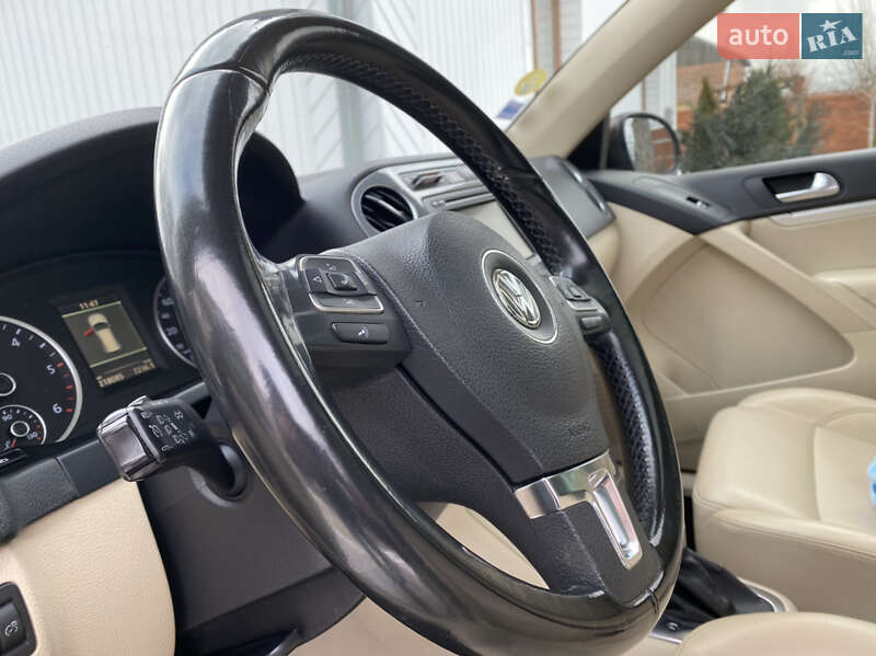 Внедорожник / Кроссовер Volkswagen Tiguan 2011 в Коломые