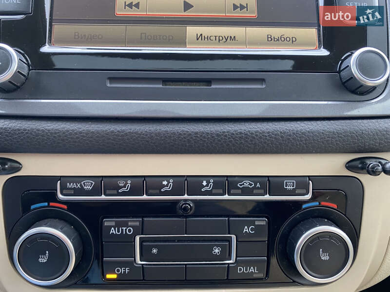 Внедорожник / Кроссовер Volkswagen Tiguan 2011 в Коломые