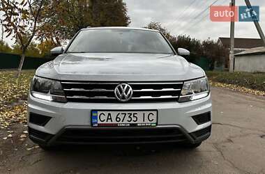 Внедорожник / Кроссовер Volkswagen Tiguan 2017 в Смеле