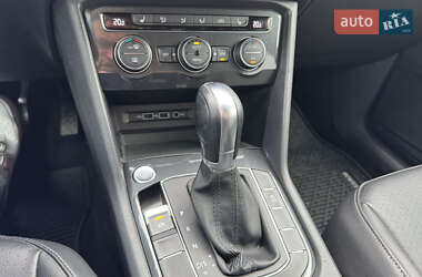 Позашляховик / Кросовер Volkswagen Tiguan 2018 в 