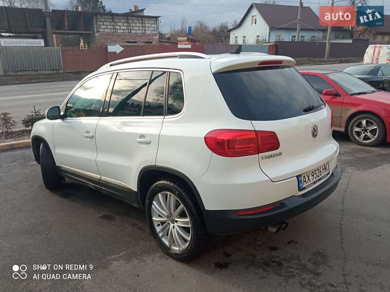Позашляховик / Кросовер Volkswagen Tiguan 2014 в Харкові