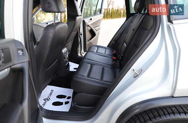 Позашляховик / Кросовер Volkswagen Tiguan 2016 в 