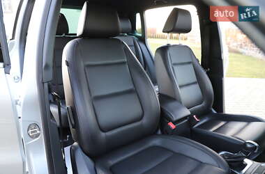 Позашляховик / Кросовер Volkswagen Tiguan 2016 в 