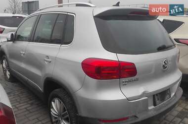 Внедорожник / Кроссовер Volkswagen Tiguan 2015 в Львове