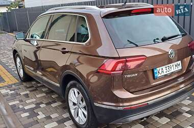 Позашляховик / Кросовер Volkswagen Tiguan 2017 в Києві