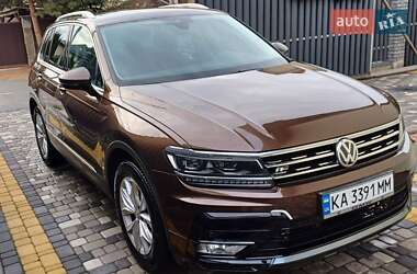 Позашляховик / Кросовер Volkswagen Tiguan 2017 в Києві