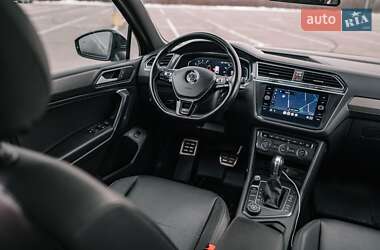 Внедорожник / Кроссовер Volkswagen Tiguan 2019 в 
