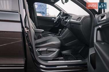 Внедорожник / Кроссовер Volkswagen Tiguan 2019 в 