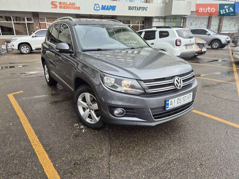 Внедорожник / Кроссовер Volkswagen Tiguan 2015 в Киеве