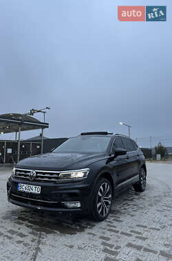 Позашляховик / Кросовер Volkswagen Tiguan 2019 в Львові