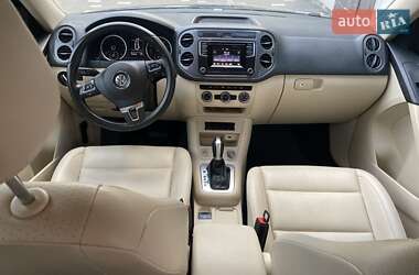 Внедорожник / Кроссовер Volkswagen Tiguan 2016 в 