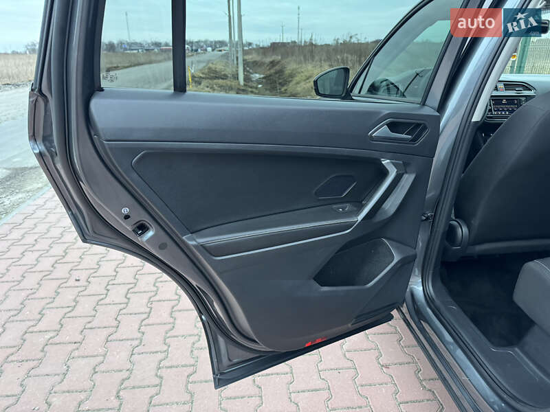 Позашляховик / Кросовер Volkswagen Tiguan 2022 в Києві