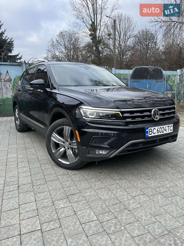 Позашляховик / Кросовер Volkswagen Tiguan 2018 в 