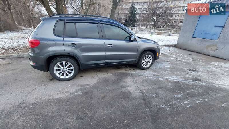 Volkswagen Tiguan 2015