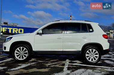 Внедорожник / Кроссовер Volkswagen Tiguan 2014 в Днепре