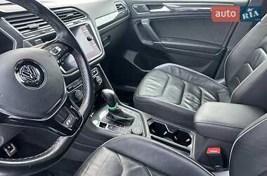 Позашляховик / Кросовер Volkswagen Tiguan 2020 в 