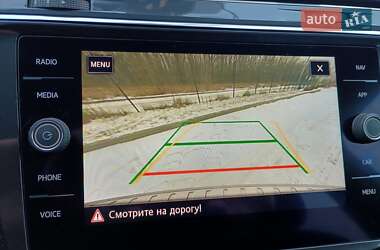Позашляховик / Кросовер Volkswagen Tiguan 2020 в 
