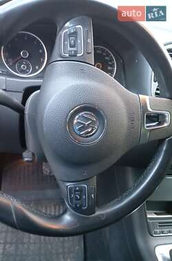 Внедорожник / Кроссовер Volkswagen Tiguan 2010 в 