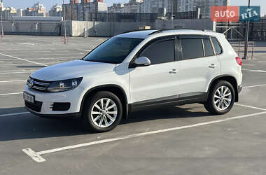 Позашляховик / Кросовер Volkswagen Tiguan 2017 в Києві