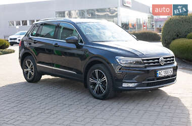 Внедорожник / Кроссовер Volkswagen Tiguan 2017 в Луцке