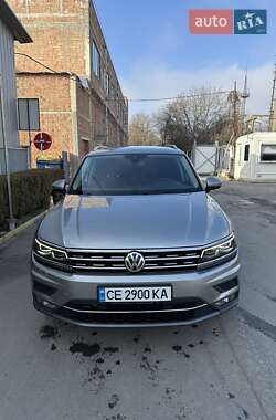 Внедорожник / Кроссовер Volkswagen Tiguan 2019 в Черновцах