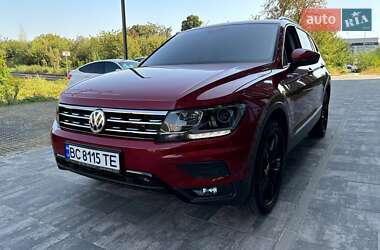 Внедорожник / Кроссовер Volkswagen Tiguan 2021 в Львове