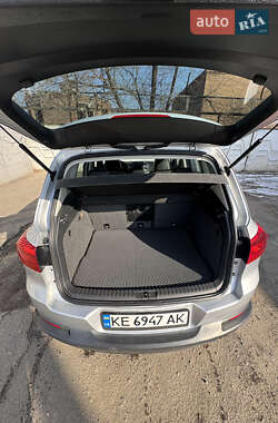 Внедорожник / Кроссовер Volkswagen Tiguan 2015 в 