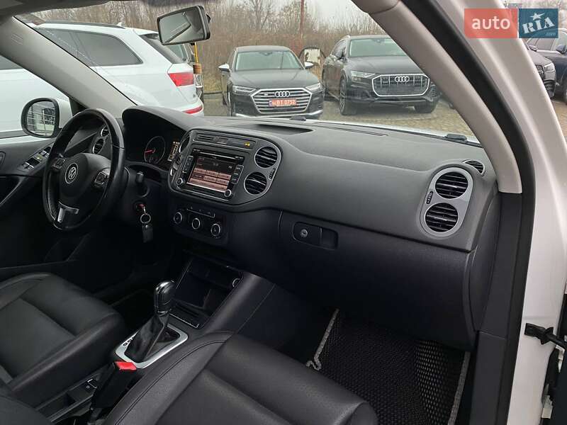 Внедорожник / Кроссовер Volkswagen Tiguan 2012 в Львове