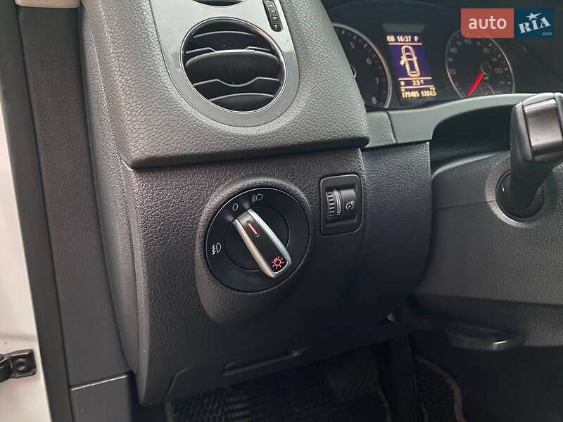 Внедорожник / Кроссовер Volkswagen Tiguan 2012 в Львове