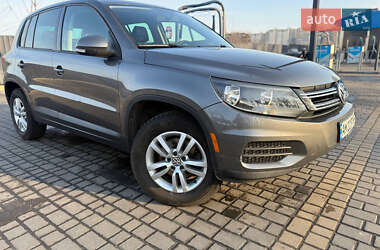 Внедорожник / Кроссовер Volkswagen Tiguan 2012 в 