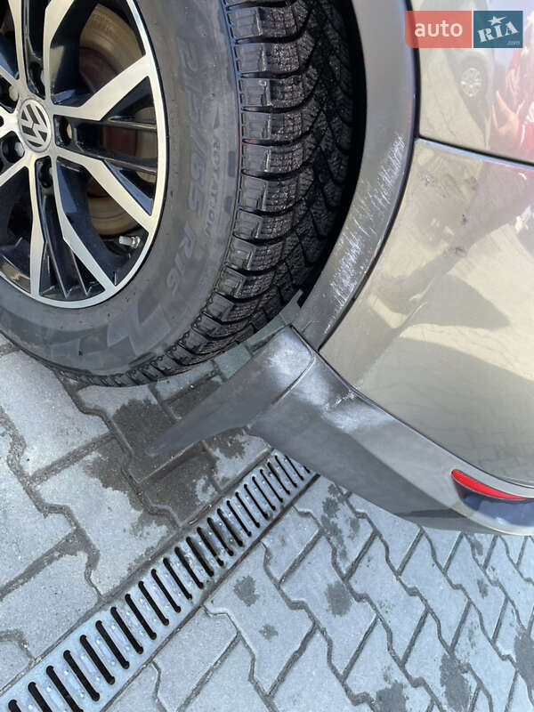 Внедорожник / Кроссовер Volkswagen Tiguan 2010 в Львове фото 11 Внедорожник / Кроссовер Volkswagen Tiguan 2010 в Львове