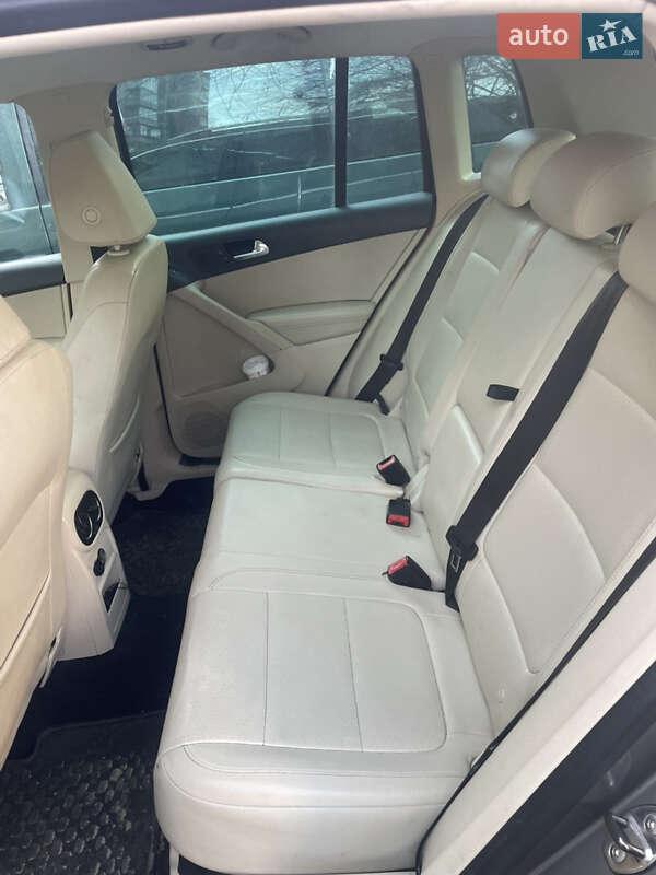 Внедорожник / Кроссовер Volkswagen Tiguan 2010 в Львове фото 14 Внедорожник / Кроссовер Volkswagen Tiguan 2010 в Львове